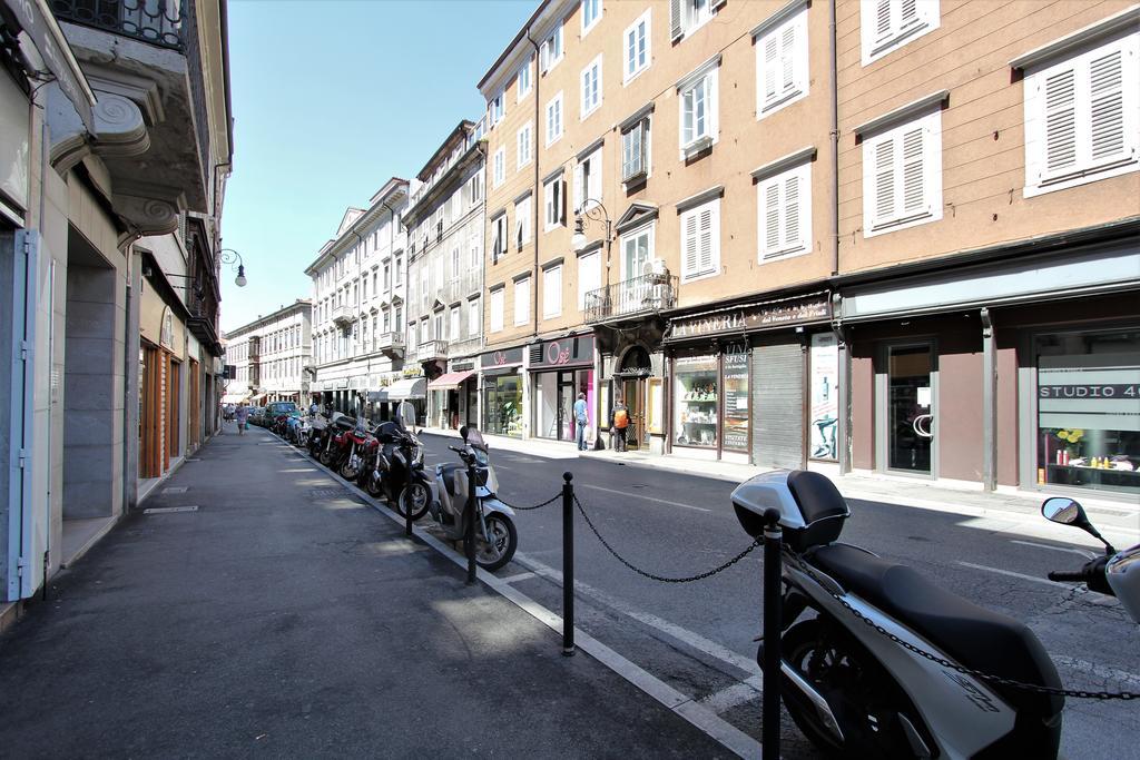Hotel Residenza Corso Saba à Trieste Extérieur photo